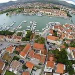 Casa de hóspedes Lucica Trogir