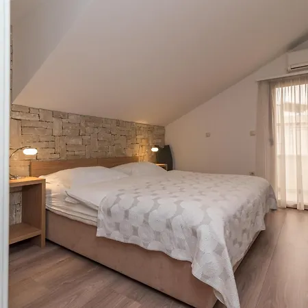 Lucica 4* Trogir