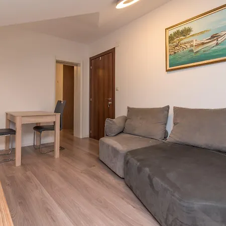 Konukevi Lucica Trogir