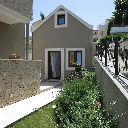 Konukevi Lucica Trogir