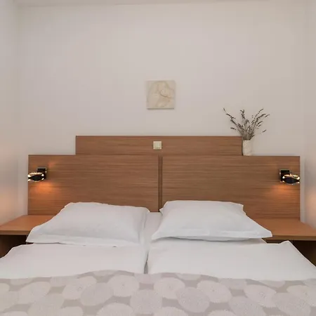 Guest house Lucica 4*
