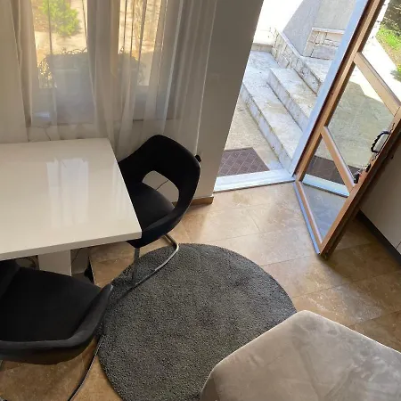 Guest house Lucica