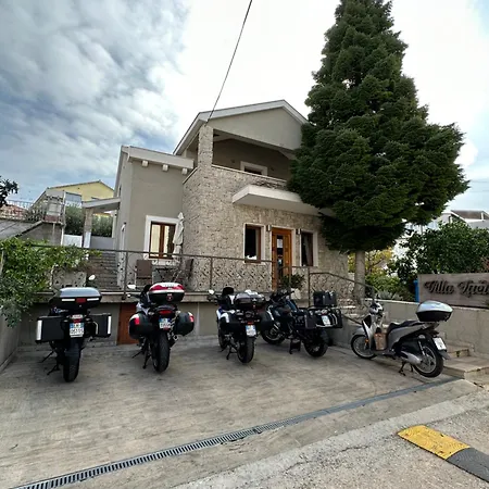 Lucica Guest house