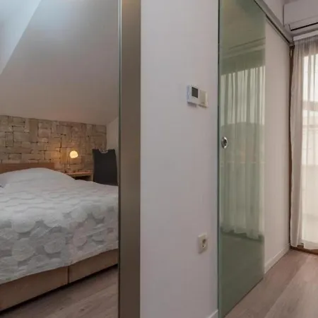 Lucica Guest house