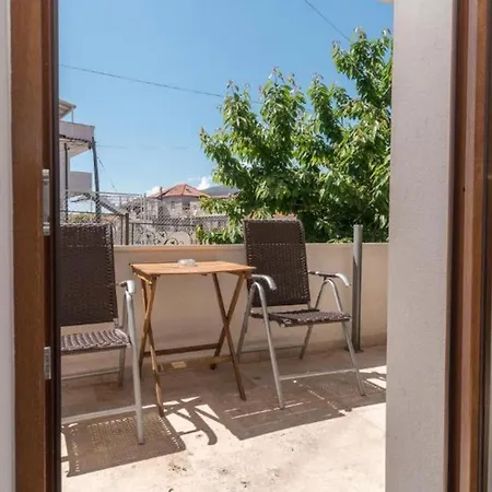 Lucica Guest house