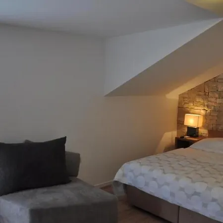 Guest house Lucica