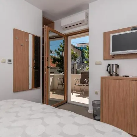 Lucica Guest house Trogir