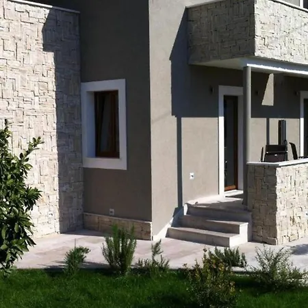 Lucica Guest house
