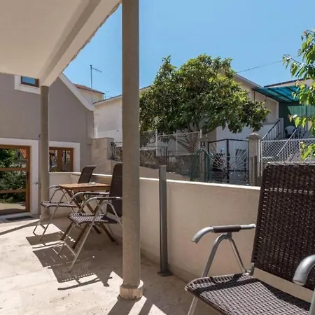 Guest house Lucica 4*