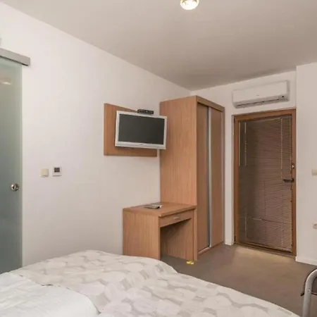 Guest house Lucica Trogir