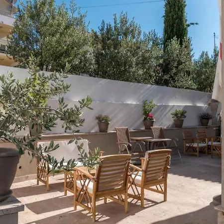 Lucica Guest house 4*