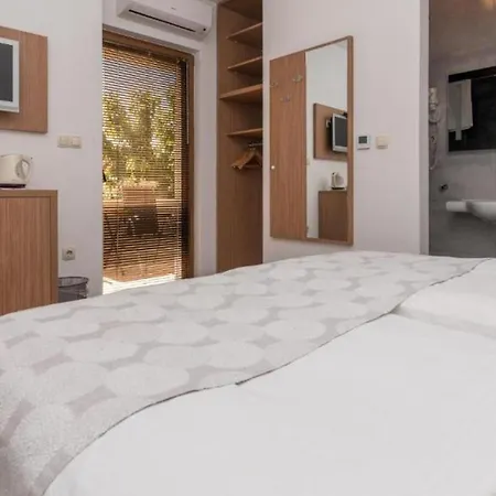 Lucica Guest house