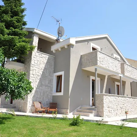 Lucica Trogir