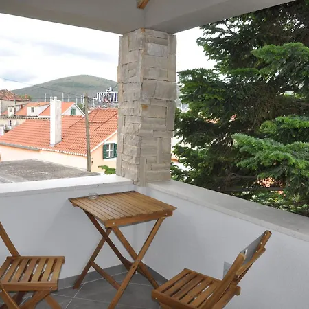 Guest house Lucica