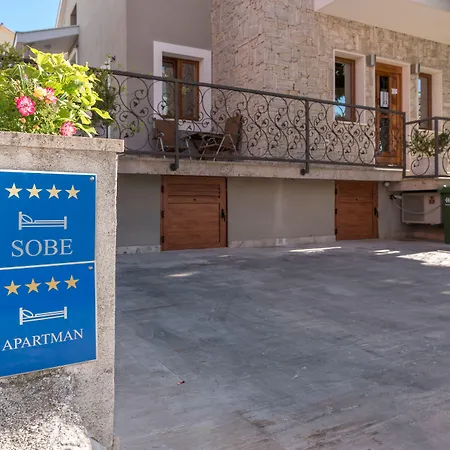 Pensión Lucica