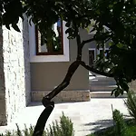 Guest house Lucica Trogir