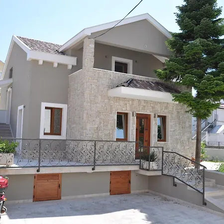 Lucica Trogir